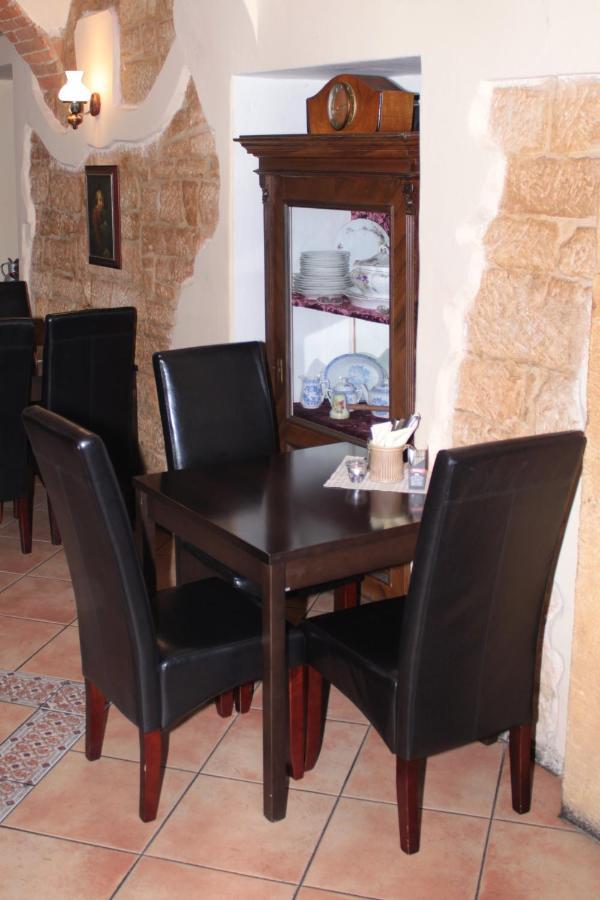 Kralovsky Dvur מלון Hořice